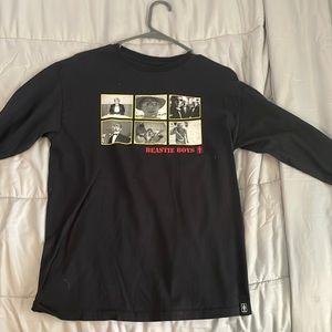 BEAST BOYS SWEATSHIRT - SIZE M - BLACK